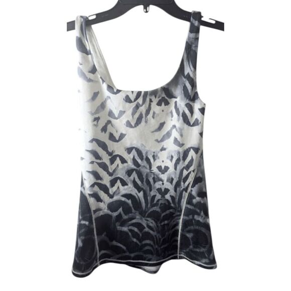 LULULEMON ATHLETICA Amala Tank In Pretty Plume Angel Wing Black Size 4 - Picture 4 of 5
